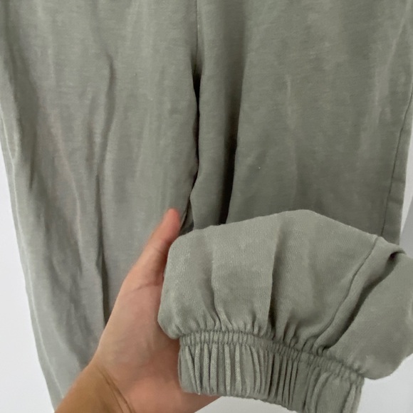 Sage green sweatpants - Picture 3 of 5